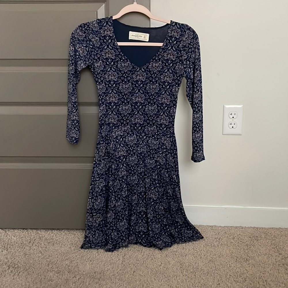 3/4 sleeve Abercrombie mini dress (XS)